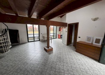 Soggiorno - Bilocale via Giuseppe Giusti, 40A, Somma Lombardo - foto 5