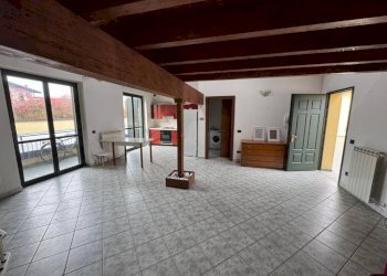 Soggiorno - Bilocale via Giuseppe Giusti, 40A, Somma Lombardo - foto 7