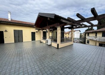 Ascensori - Bilocale via Giuseppe Giusti, 40A, Somma Lombardo - foto 21