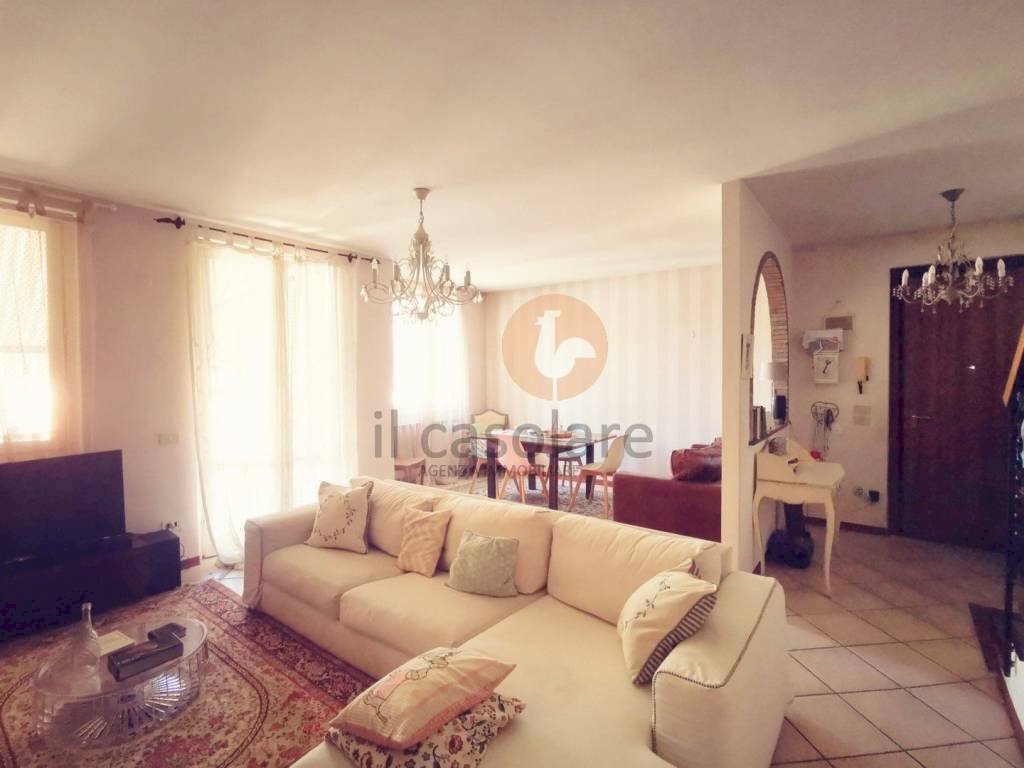 Salone - Appartamento viale Ruggero Mariotti, Fano - foto 3