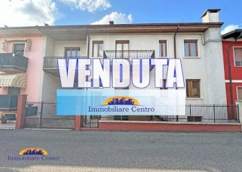 Facciata - Villa a Schiera via Tartaro, 32, Povegliano Veronese - foto 1