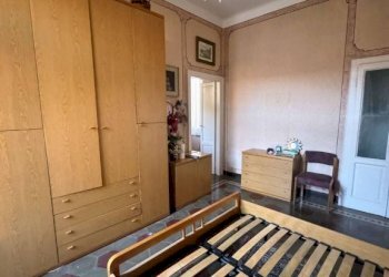 Camera da letto - Trilocale via Giuseppe Garibaldi, Comerio - foto 7