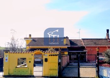 Prospetto villino lato destro - Villa Bifamiliare Via Ermanno Giglio Tos, Roma - foto 1