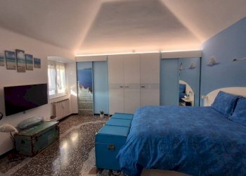 Camera da letto - Trilocale Genova (zona Bolzaneto) - foto 3