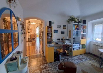 Ingresso - Trilocale Genova (zona Bolzaneto) - foto 6