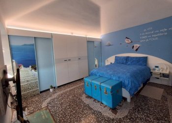 Camera da letto - Trilocale Genova (zona Bolzaneto) - foto 42