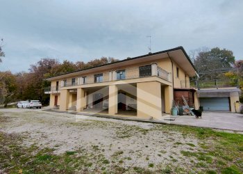 Foto 1 - Villa C.da Fontenuova, Oratino - foto 1