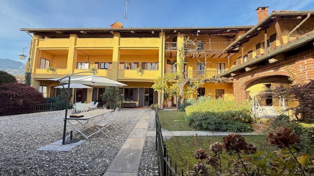 Facciata - Villa a Schiera via Giuseppe Cabrino, 123, Mongrando - foto 2