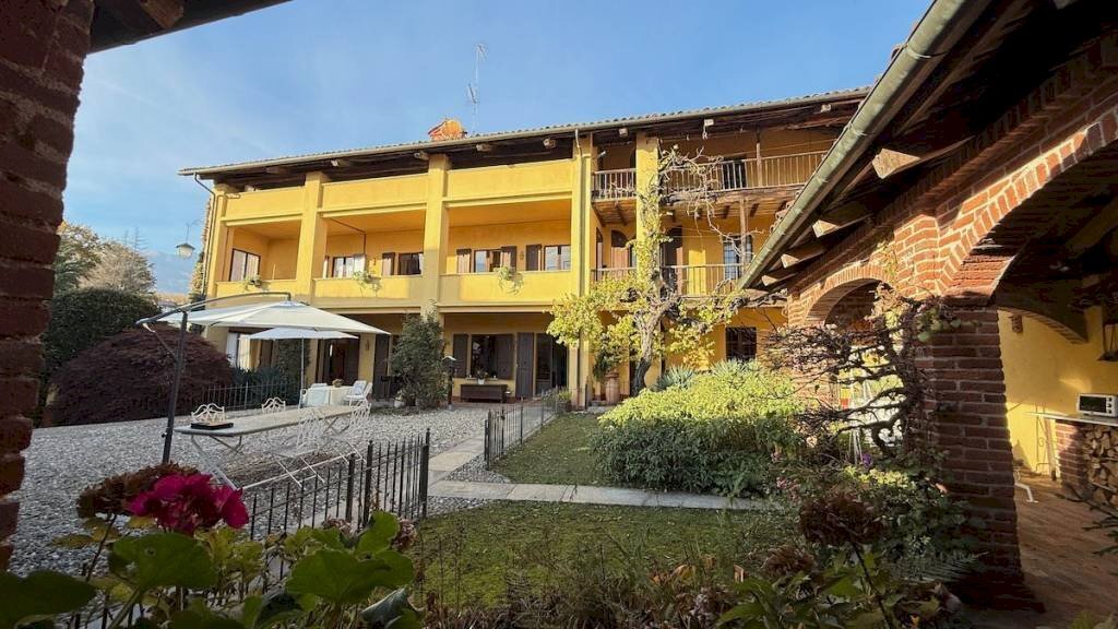 Facciata - Villa a Schiera via Giuseppe Cabrino, 123, Mongrando - foto 3