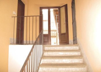 Scala - Trilocale via Dottor Giuseppe Mogna, 4, Moretta - foto 4