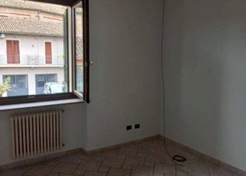 Camera da letto - Trilocale via Dottor Giuseppe Mogna, 4, Moretta - foto 11