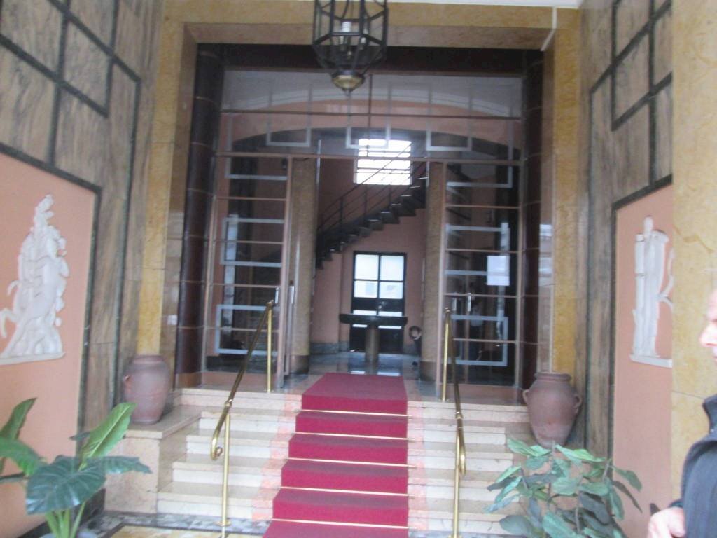 Interno palazzo - Ufficio largo Fratelli Cervi, 1, Milano - foto 1