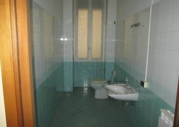 Bagno - Ufficio largo Fratelli Cervi, 1, Milano - foto 11