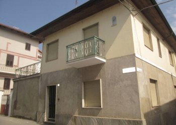 Facciata - Villa via Don Vincenzo Ropolo, 6, Villafranca Piemonte - foto 4