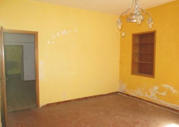 Camera da letto - Villa via Don Vincenzo Ropolo, 6, Villafranca Piemonte - foto 8