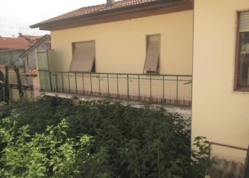 Facciata - Villa via Don Vincenzo Ropolo, 6, Villafranca Piemonte - foto 17