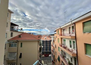 Trilocale Via San Lorenzo, Savona (zona Villapiana) - foto 12