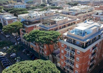 Vista - Monolocale via Alessandro Piola Caselli, Roma (zona Lido di Ostia) - foto 1