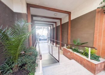 Interno palazzo - Monolocale via Alessandro Piola Caselli, Roma (zona Lido di Ostia) - foto 7