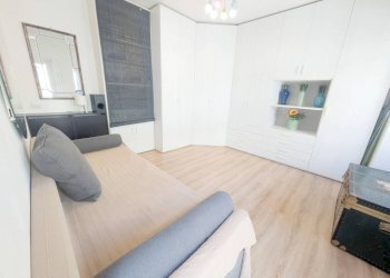 Camera da letto - Monolocale via Alessandro Piola Caselli, Roma (zona Lido di Ostia) - foto 12