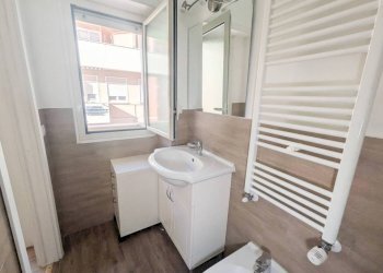 Bagno - Monolocale via Alessandro Piola Caselli, Roma (zona Lido di Ostia) - foto 19