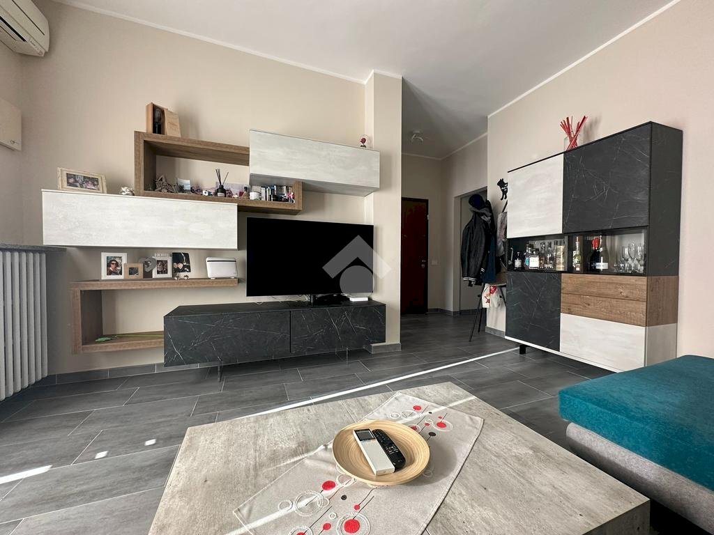Four-room apartment Via Piemonte, Carugate - photo 1