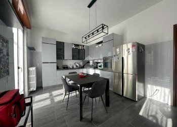 Four-room apartment Via Piemonte, Carugate - photo 14