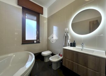 Four-room apartment Via Piemonte, Carugate - photo 27