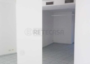 WhatsApp Image 2022-06-20 at 12.23.36.jpeg - Locale Commerciale Piazza Garibaldi, Crema - foto 17