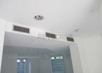 WhatsApp Image 2022-06-20 at 12.23.37.jpeg - Locale Commerciale Piazza Garibaldi, Crema - foto 19