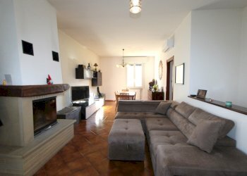 IMG_8573.JPG - Casa indipendente Via Sant'Andrea, Valsamoggia - foto 2