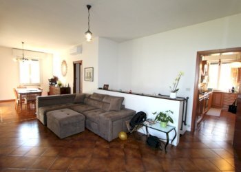 IMG_8572.JPG - Casa indipendente Via Sant'Andrea, Valsamoggia - foto 7