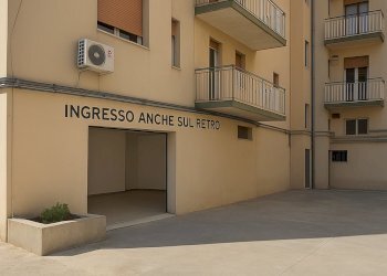 ChatGPT Image 24 nov 2025, 20_15_16.png - Locale Commerciale via rossini  9, Priolo Gargallo - foto 9