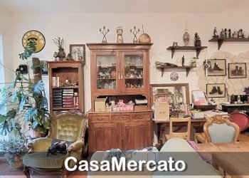 b7.jpg - Appartamento Via Arco Felici, Monte Compatri - foto 1