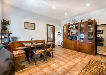 DSC_0127.jpg - Trilocale Via Guglielmo Quattrucci 122, Grottaferrata - foto 2