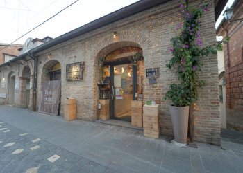 DSC01313.jpg - Bar Tavola Calda - Fredda Via Cesare Battisti 23, Santarcangelo di Romagna - foto 2