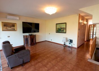 lu1.jpg - Terratetto - Terracielo Luni - foto 2