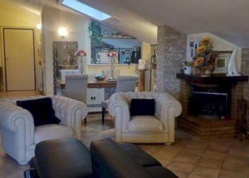 ca4.jpg - Mansarda Carrara - foto 1