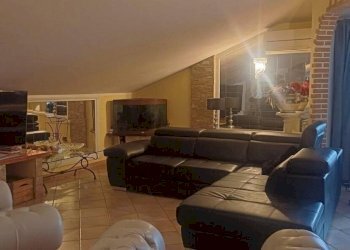 ca3.jpg - Mansarda Carrara - foto 4