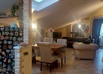 ca18.jpg - Mansarda Carrara - foto 18