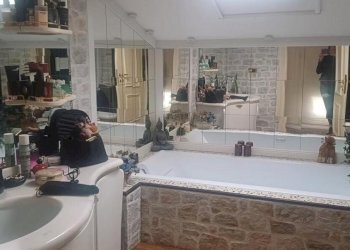 ca20.jpg - Mansarda Carrara - foto 20