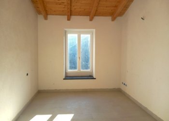 5.jpg - Porzione di casa Avegno - foto 6