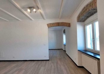 WhatsApp Image 2025-11-06 at 11.58.17 (2).jpeg - Apartment Via Felice Cascione, Imperia - photo 1