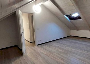 WhatsApp Image 2025-11-06 at 11.58.21 (1).jpeg - Apartment Via Felice Cascione, Imperia - photo 17