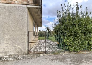 IMG20251121122035.jpg - Independent house Strada Pian dell'Ara 88, Avigliano Umbro - photo 10