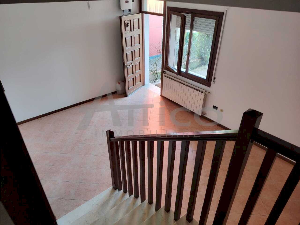 8.jpg - Casa indipendente Via II Giugno 18, Boara Pisani - foto 1