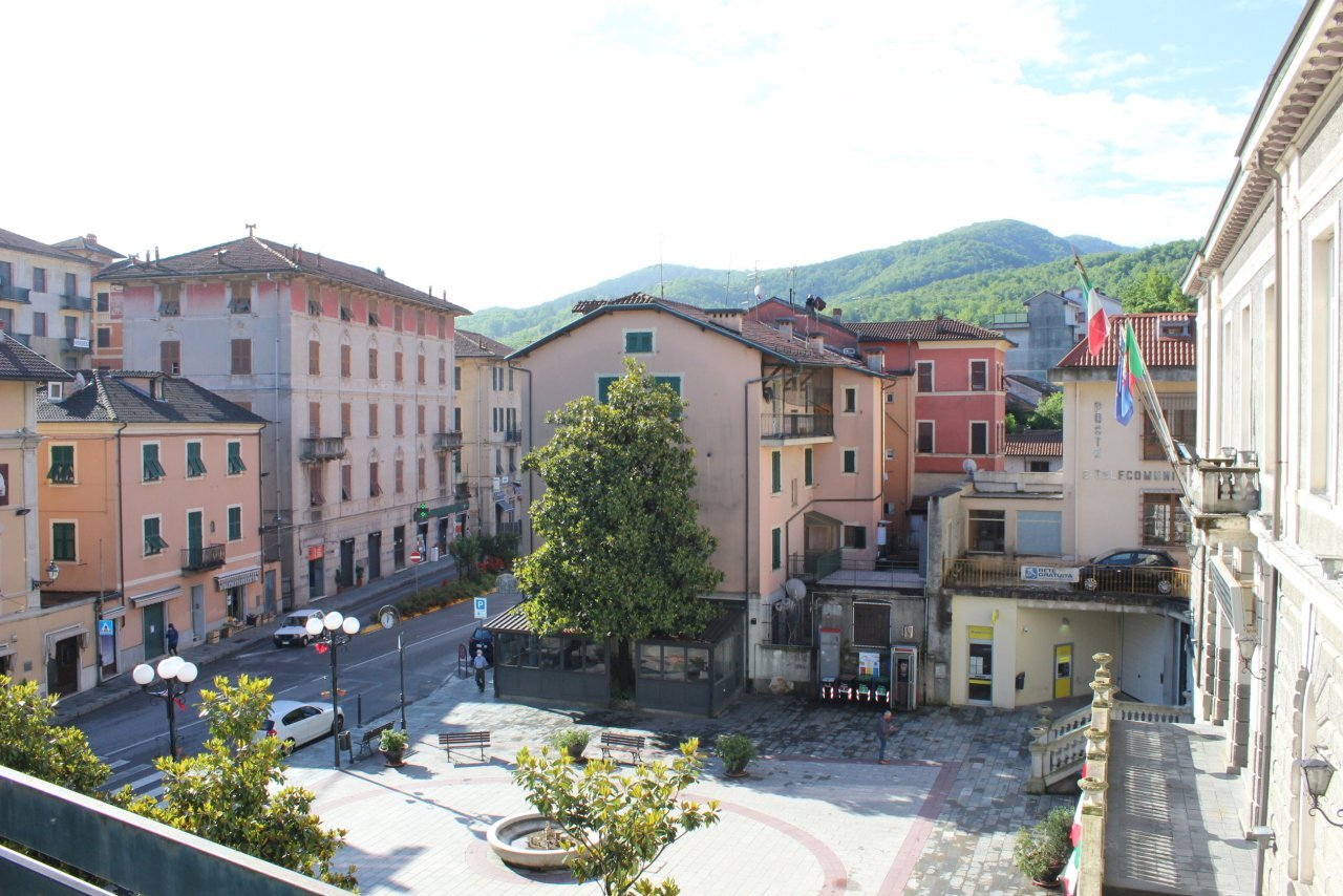IMG_0884.JPG - Appartamento Piazza Enrico Macciò 11, Busalla - foto 2