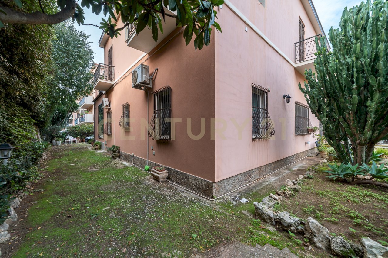 DSC07644.jpg - Villa Viale Scala Greca, Siracusa - foto 3