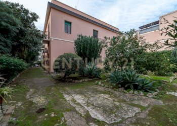 DSC07647.jpg - Villa Viale Scala Greca, Siracusa - foto 6