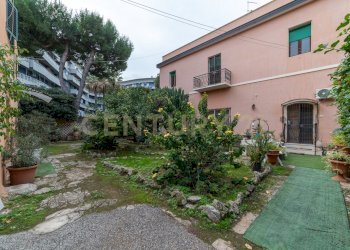 DSC07649.jpg - Villa Viale Scala Greca, Siracusa - foto 7